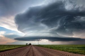 龍捲風走廊 龍捲風走廊