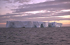 永不沉睡的冰山