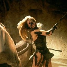 野蠻人柯南劇照