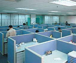 隔間老大 隔間老大