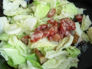 捲心菜炒臘腸 捲心菜炒臘腸