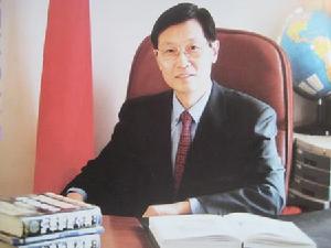 方存忠[哈爾濱市慈善總會會長]