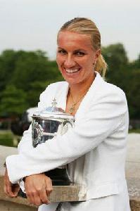 斯沃特拉娜·庫茲涅佐娃 斯沃特拉娜·庫茲涅佐娃