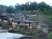 俄馬村[雲南省元陽縣俄扎鄉普甲村委會俄馬村]