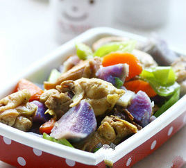 紫土豆燴雞塊 紫土豆燴雞塊