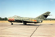（圖）越南空軍的米格-17，很好看到的是伸出的減速板