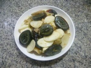 茭白榨菜炒皮蛋 茭白榨菜炒皮蛋