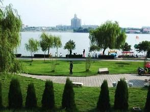 雙月湖公園 雙月湖公園