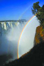 辛巴威和尚比亞交界處的彩虹瀑布