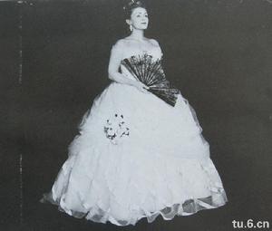 伊莉莎白·施瓦爾茨科普芙 伊莉莎白·施瓦爾茨科普芙