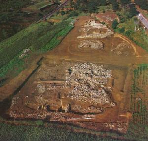 牛河梁文化遺址 牛河梁文化遺址