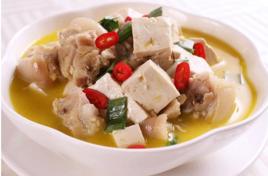豬蹄燉豆腐 豬蹄燉豆腐