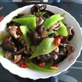 萵筍木耳炒肉片 萵筍木耳炒肉片