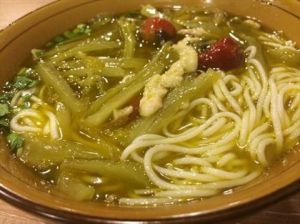 酸菜米線 酸菜米線