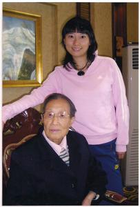 肖永光和孫女王芳