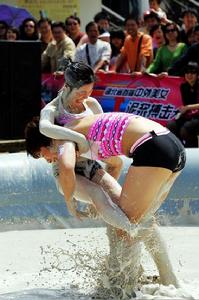 泥漿搏擊 泥漿搏擊