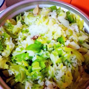 包菜飯 包菜飯