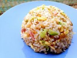 韓式泡菜鮪魚炒飯 韓式泡菜鮪魚炒飯