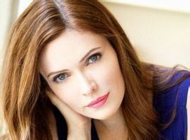 比茜·圖諾克 比茜·圖諾克