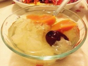 木瓜紅棗銀耳湯 木瓜紅棗銀耳湯