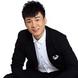 楊帆[星光大道2014年總冠軍]