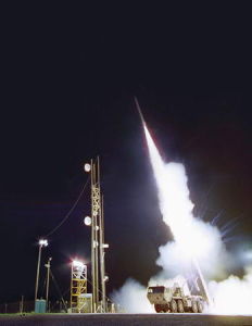 美國陸基中程攔截飛彈發射