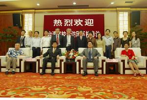 （圖）外出訪問別的學校