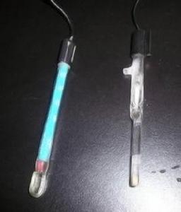 輔助電極 輔助電極