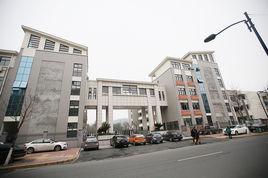 人小六一 人小六一