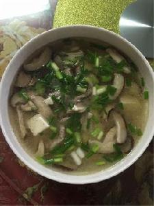 鮮菇豆腐湯 鮮菇豆腐湯