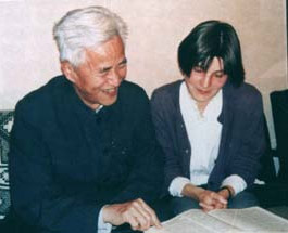 （圖）戴逸教授指導德國留學生達素彬女士