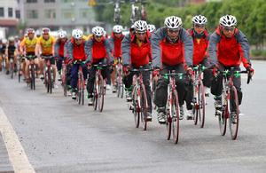 “低碳行動 騎行中國”