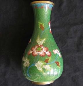 景泰藍松石綠地玉壺春瓶 景泰藍松石綠地玉壺春瓶