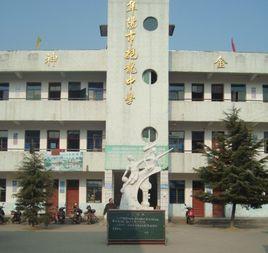 抱龍中學 抱龍中學