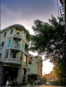 落日下的西關騎樓