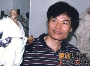 中國陶瓷藝術大師霍家榮