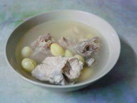 白果玉米排骨湯