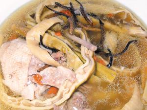 老鴨燉蟲草 老鴨燉蟲草