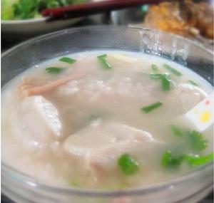 鮮美魚丸魷魚粥