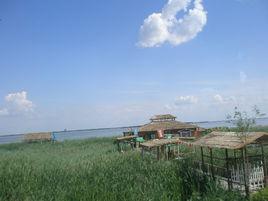 查乾湖[蘇亞演唱的歌曲]