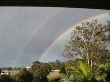 霓虹，可以清晰看到，顏色的不同