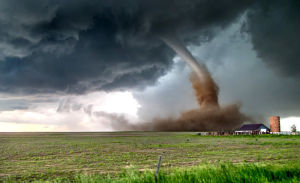 “風暴獵人”拍攝震撼畫面