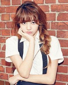 lisa[韓國女歌手]