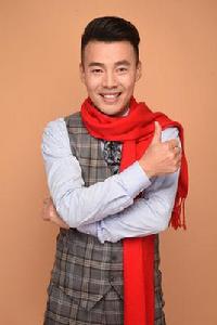 萬喜[四川電視台主持人、演員、巴蜀笑星]