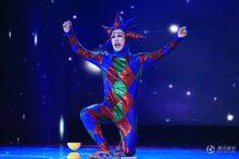 小丑宋佳政演繹英雄夢