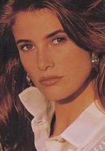 安吉&middot;艾佛哈特