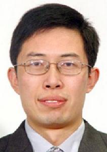 石濤[四川省科技廳創新改革領導小組辦公室副主任]