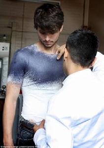 量身定做的噴霧襯衫