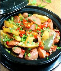 砂鍋土豆火腿腸 砂鍋土豆火腿腸