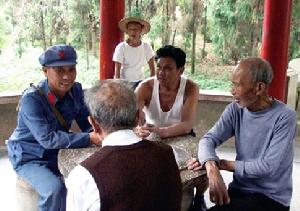 2006年9月張朝鋒在橫峯縣葛源鎮收集素材